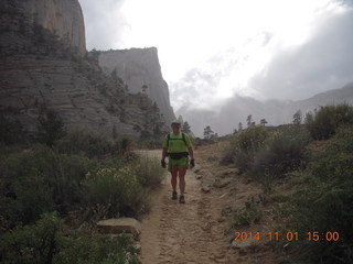 106 8t1. Zion National Park - Observation Point hike - Adam