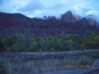 10 8t2. Zion National Park - cloudy dawn