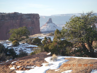 39 8v5. Dead Horse Point State Park hike