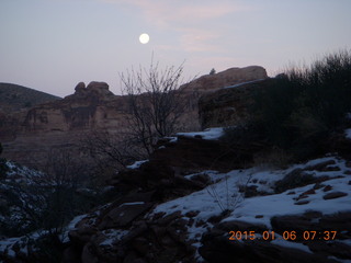 15 8v6. Porcupine Rim mountain-biking trail hike + moon