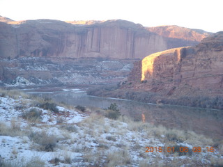 58 8v6. Porcupine Rim mountain-biking trail hike - sunrise - Colorado River