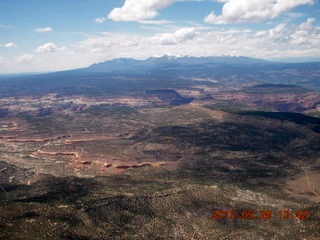 83 8zu. aerial - Gateway Canyon area