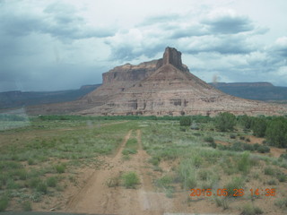 109 8zu. Hubbard-Gateway airstrip - the Palisade rock formation