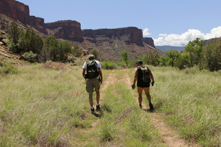 296 8zv. Beaver Creek Canyon hike- Shaun M and Adam