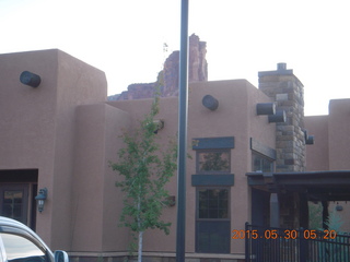 9 8zw. Gateway at dawn