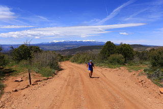 152 8zw. drive to Calamity Mine - very tough side road - Adam running