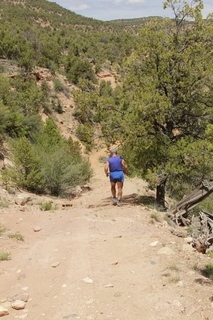 467 8zw. drive to Calamity Mine - difficult side road - Adam running (back)