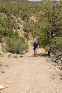 471 8zw. drive to Calamity Mine - difficult side road - Adam running