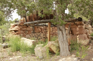 527 8zw. Calamity Mine camp site