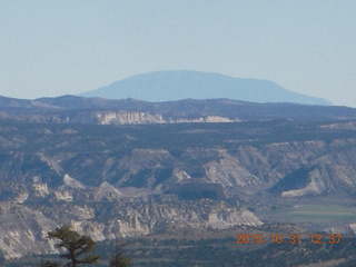 13 94x. Bryce Canyon - Peek-a-Boo loop - Navajo Mountain