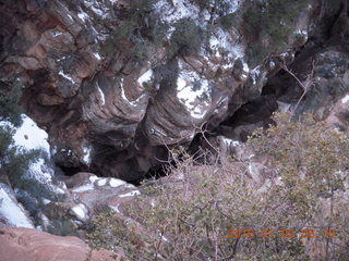 12 973. Zion National Park - Canyon Overlook hike - slot canyon