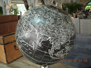 146 98v. Singapore globe