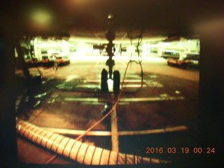 3 99k. flight to London - outside view