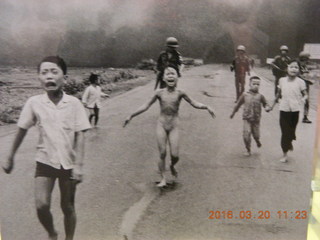 58 99l. London Science Museum - Mylai Vietnam picture