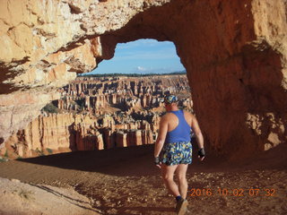 Bryce Canyon - Fairyland - Adam sitting