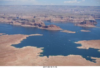 76 9sk. aerial - Lake Powell
