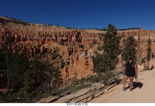 Bryce Canyon - Bryce Point hike - Adam