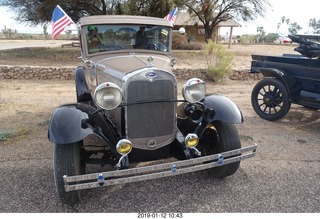 Eagle Roost fly-in - cool cars - very old
