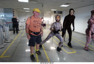 35 a0e. airline flights from Rio de Janeiro to Iguazu - cool actors in costumes