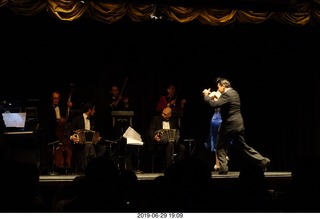96 a0e. Buenos Aires - Tango show
