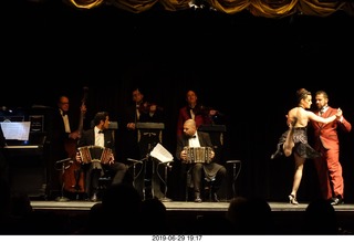104 a0e. Buenos Aires - Tango show