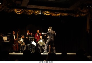 131 a0e. Buenos Aires - Tango show