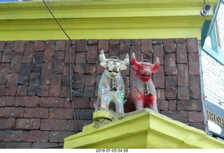 23 a0f. Peru - Lima run - colorful gargoyles