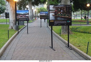 73 a0f. Peru - Lima run - signs