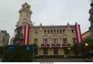 75 a0f. Peru - Lima run - church
