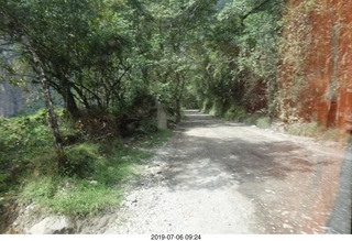 278 a0f. Peru - bus uphill to machu picchu