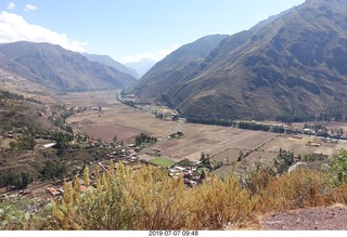 154 a0f. Peru - drive to cusco - overlook
