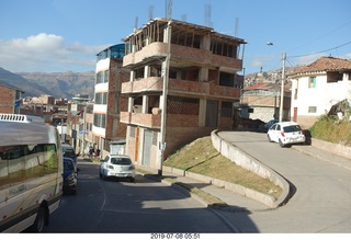 42 a0f. Peru - Cusco - drive to airport