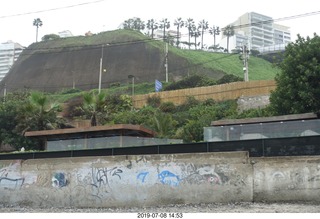 222 a0f. Peru - Lima - Pacific Ocean beach