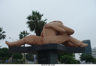 263 a0f. Peru - Lima - beach garden walk - schulpture