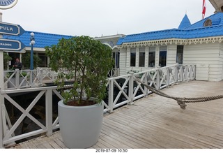 38 a0f. Peru - Lima - beach pier