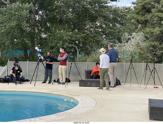 47 a0y. Neuguen pool - eclipse viewers and their stuff