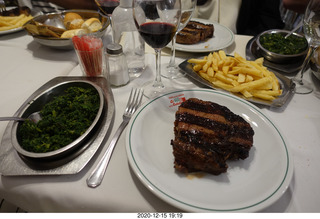 138 a0y. Argentina - Buenos Aires - Astro Trails dinner - food