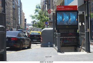 45 a0y. Argentina - Buenos Aires - Florida subway station