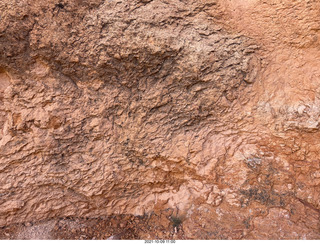 128 a18. Bryce Canyon - Peekaboo hike - rock texture