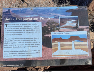 262 a1n. Utah - Dead Horse Point State Park - sign