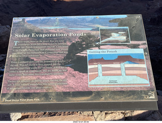 270 a1n. Utah - Dead Horse Point State Park - sign