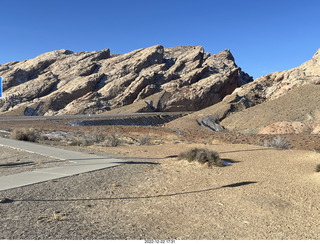 44 a1n. Utah - driving from moab to hanksville - Interstate 70 - San Rafael Reef