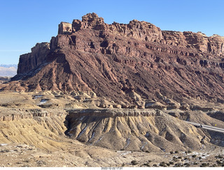 104 a1n. Utah - driving from moab to hanksville - Interstate 70 - San Rafael Reef