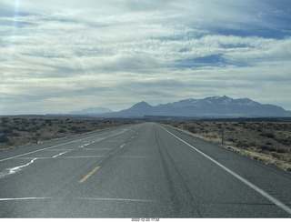 132 a1n. Utah - driving from moab to hanksville