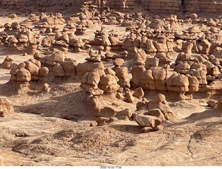 185 a1n. Utah Goblin Valley State Park - valley of goblins