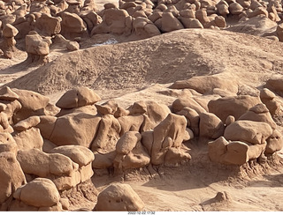 195 a1n. Utah Goblin Valley State Park - valley of goblins