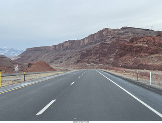 282 a1n. Utah - leaving goblin valley