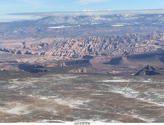 320 a1n. aerial - canyonlands - back to canyonlands field (cny)  - rock fins
