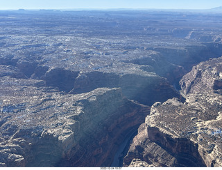 85 a1n. aerial - Cataract Canyon
