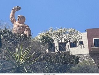 54 a24. Guanajuato - strong man scupture